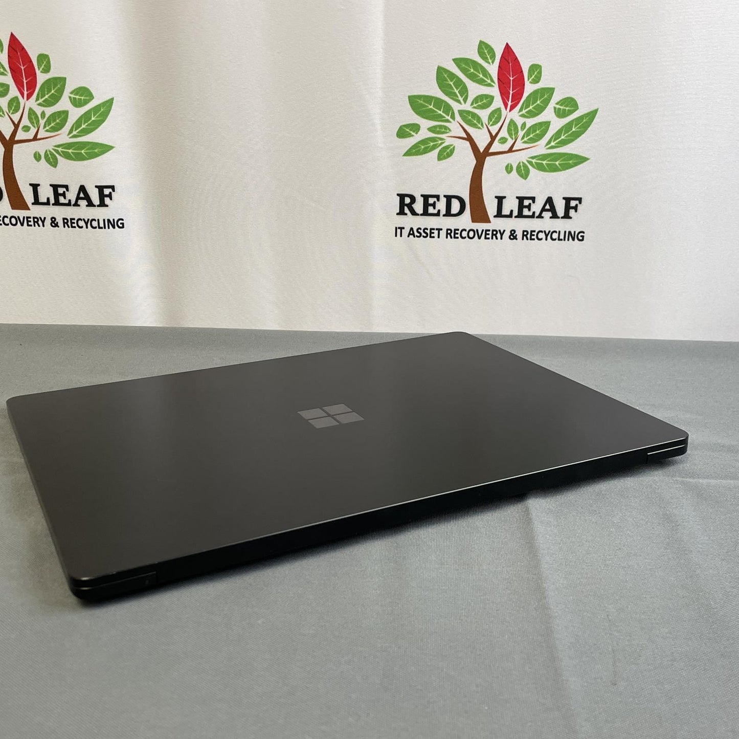 Microsoft Surface Laptop 5, Core i7-1255U, 16GB, 512GB NVMe, Windows 11 - Black