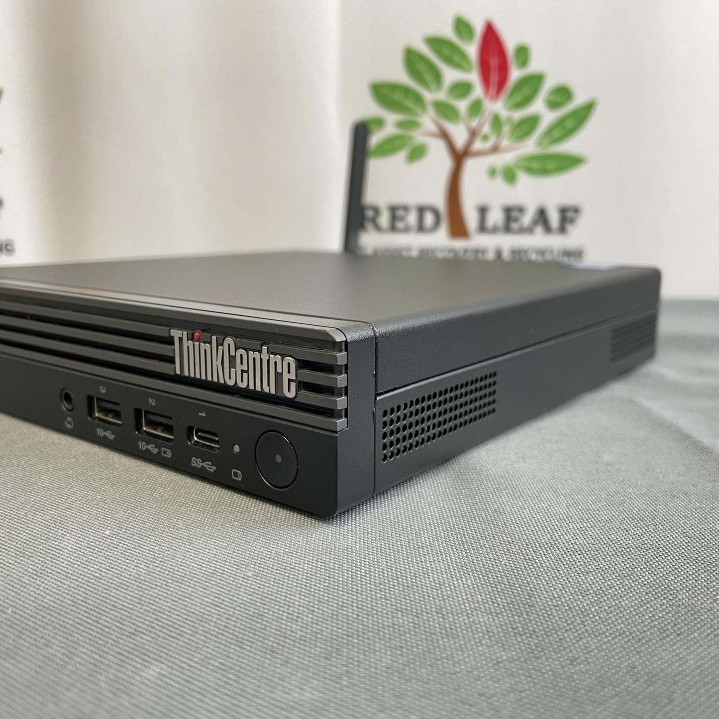 Lenovo ThinkCentre M70q Gen 3 Tiny Core i5-12400T 16GB 512GB NVMe Windows 11 Pro
