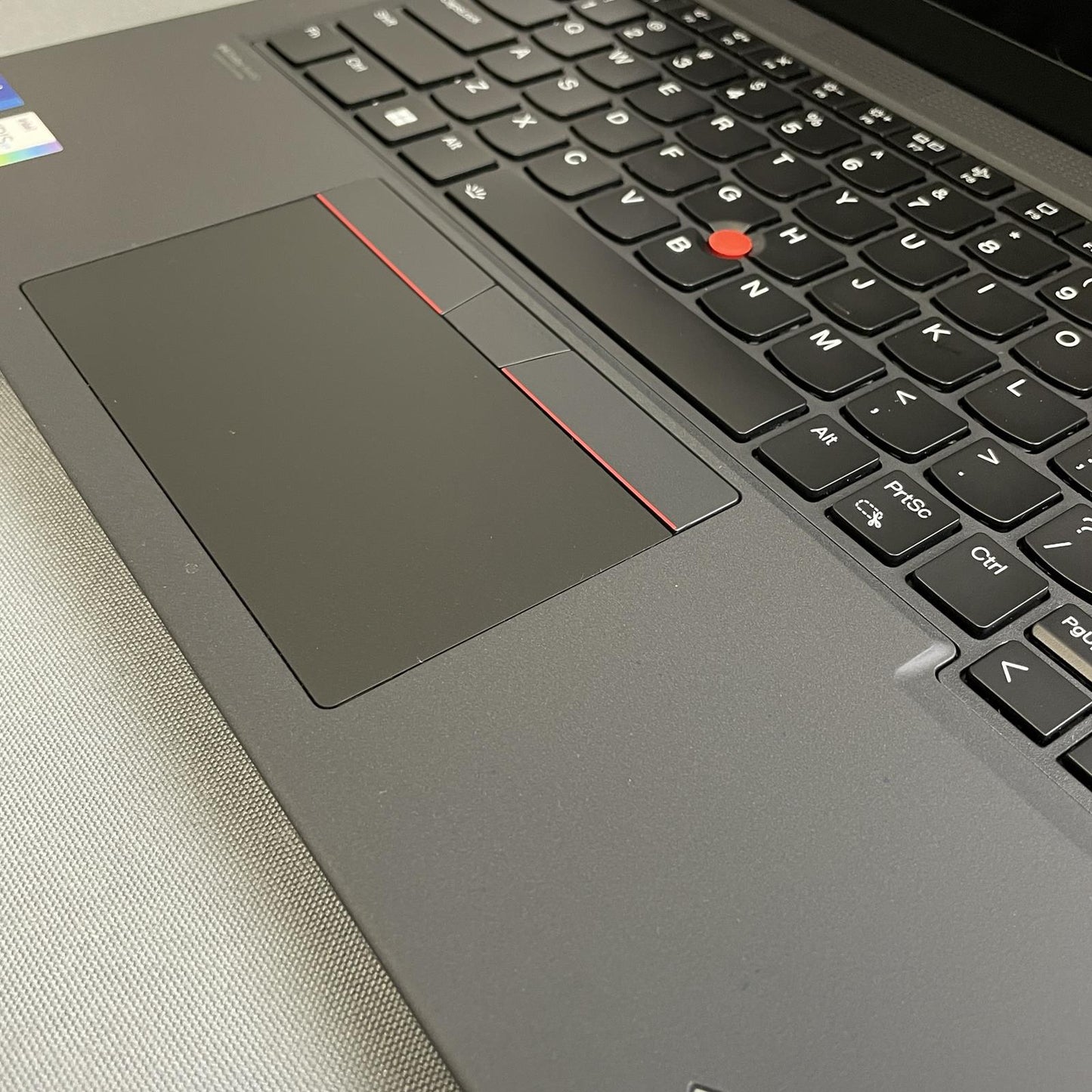 Lenovo ThinkPad T14 Gen 3 14" FHD+, Core i7-1260P, 16GB, 512GB NVMe, Win 11 Pro