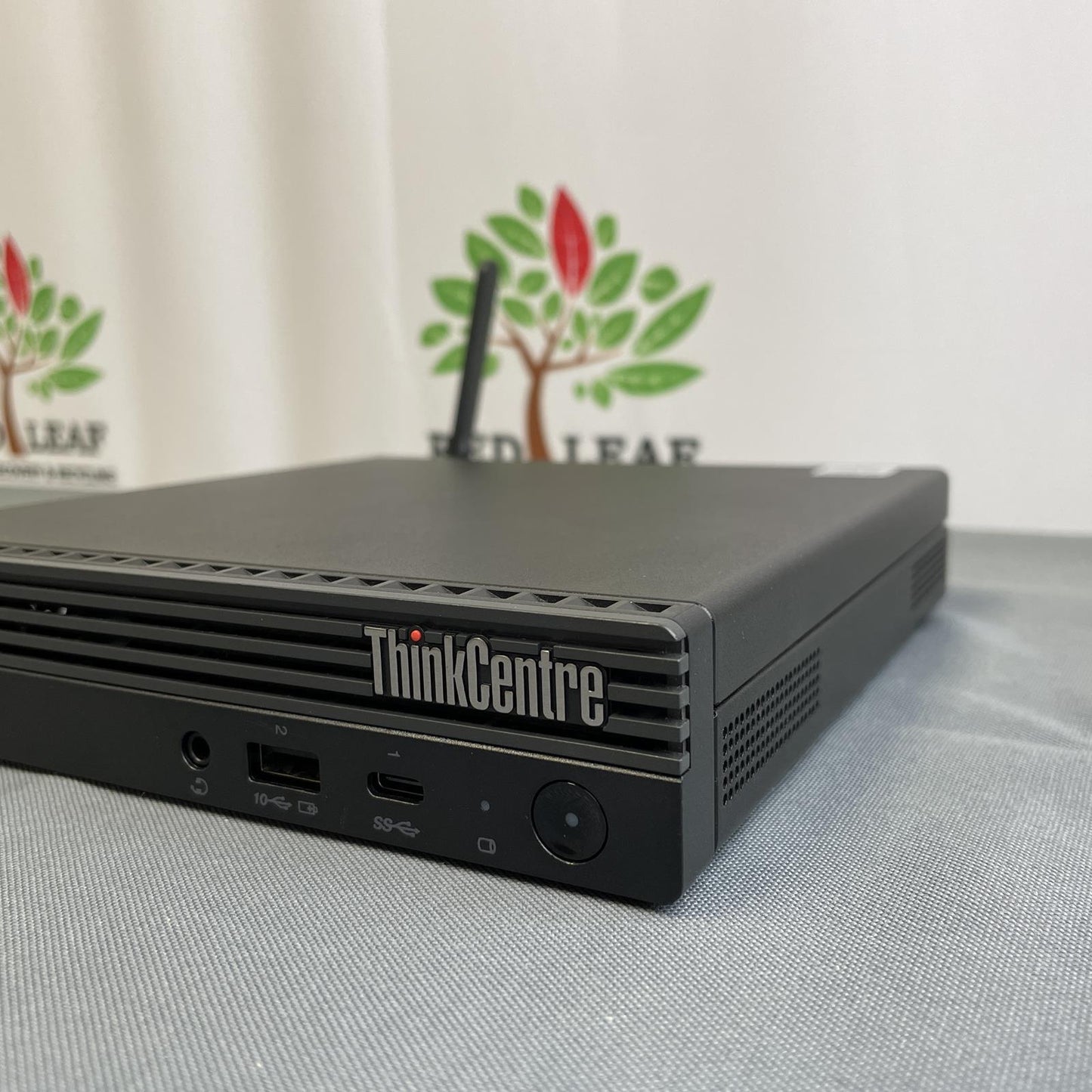 Lenovo ThinkCentre M70Q Gen 2 Tiny, Core i5-10400T. 16GB, 256GB NVMe, Win 11 Pro