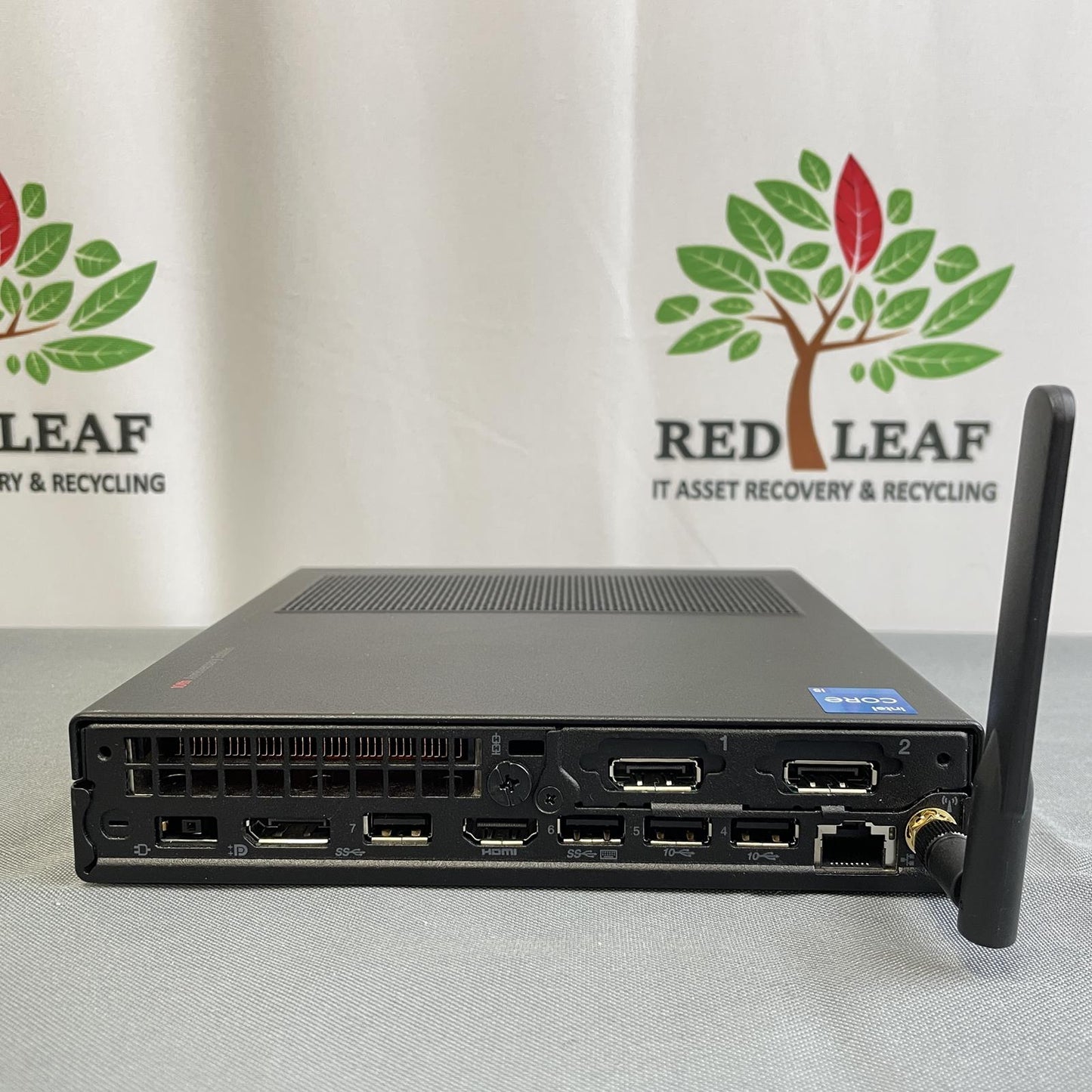 Lenovo ThinkCentre M90q Gen 3 Tiny, Core i5-12500 8GB 256GB NVMe Windows 11 Pro