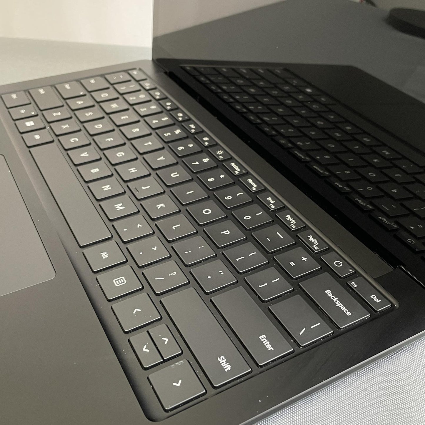 Microsoft Surface Laptop 5, Core i7-1255U, 16GB, 512GB NVMe, Windows 11 - Black