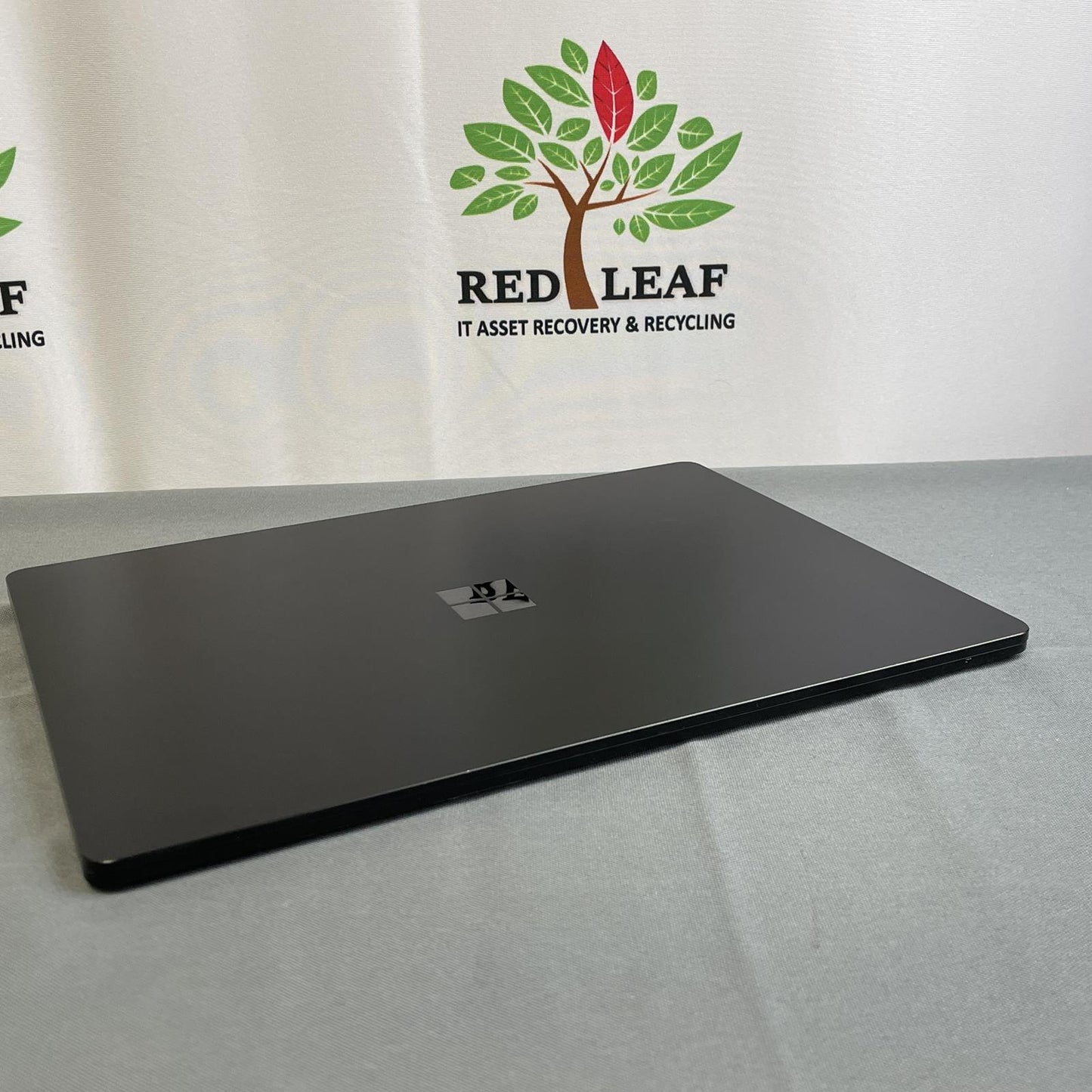 Microsoft Surface Laptop 5, Core i7-1255U, 16GB, 512GB NVMe, Windows 11 - Black