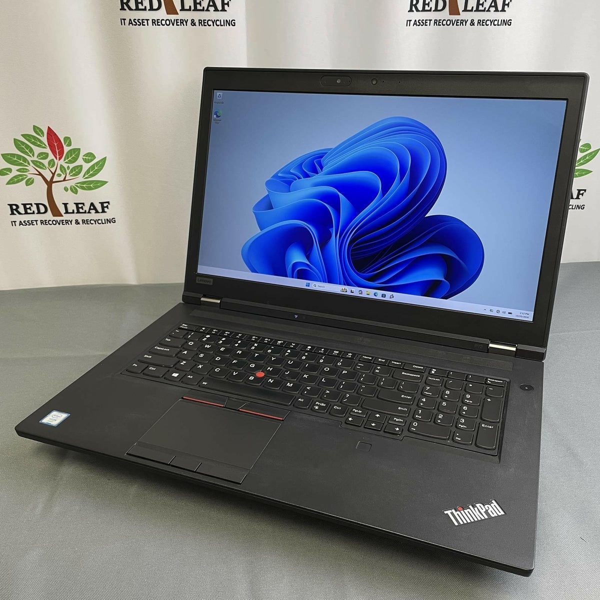 Lenovo ThinkPad P72 17.3" FHD, Xeon-E-2176M, 64GB, 512GB NVMe, P4200 | Very Good