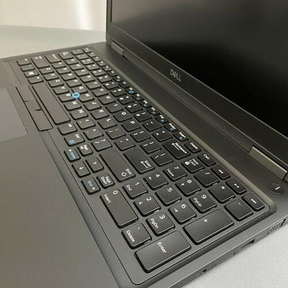 Dell Latitude 5590 15.6 in FHD, Core i5-8250U, 8 GB, 256GB NVMe, W11P | Very Good