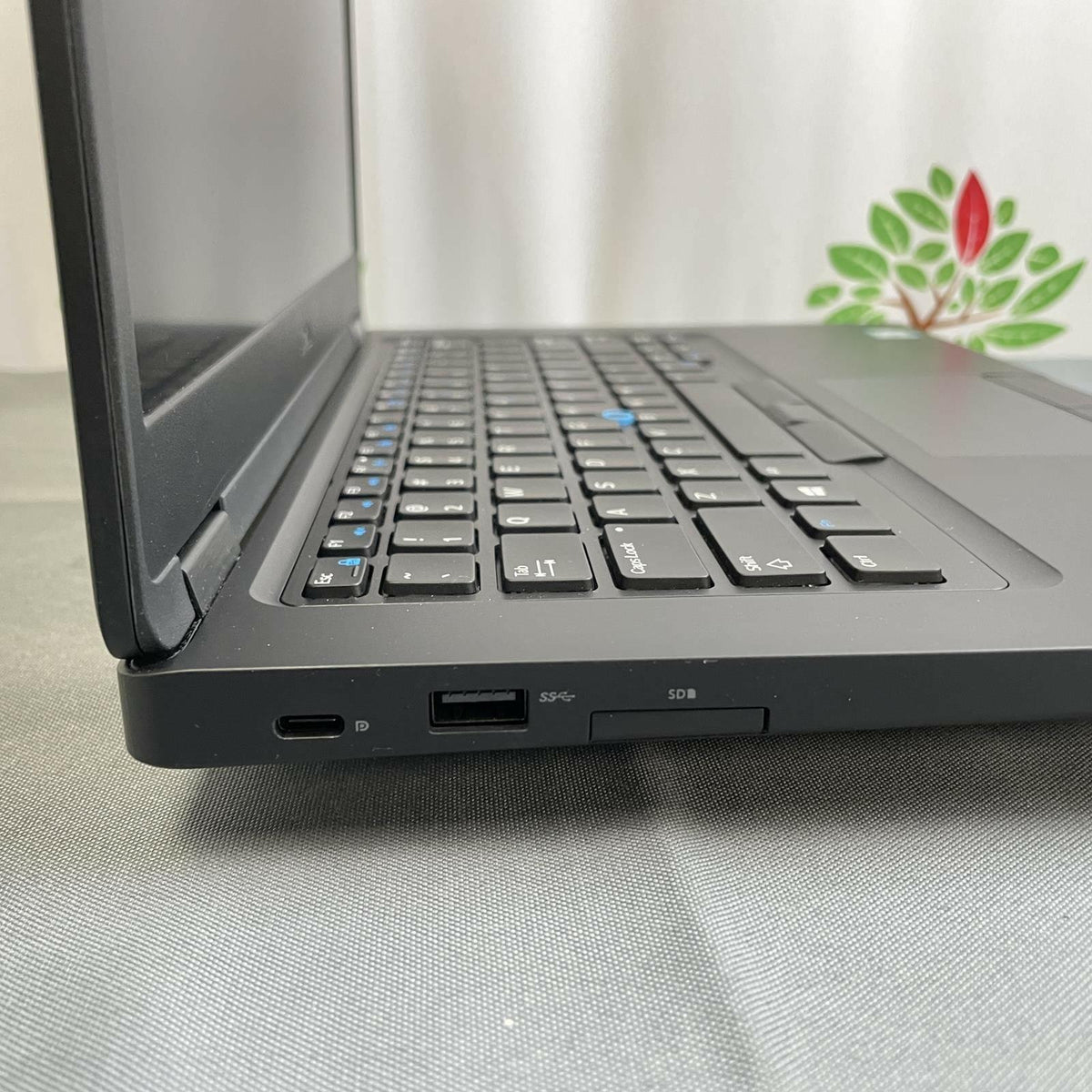 Dell Latitude 5490 14 in FHD, Core i5-8350U, 8GB, 256GB SSD, Win 11 Pro | Good