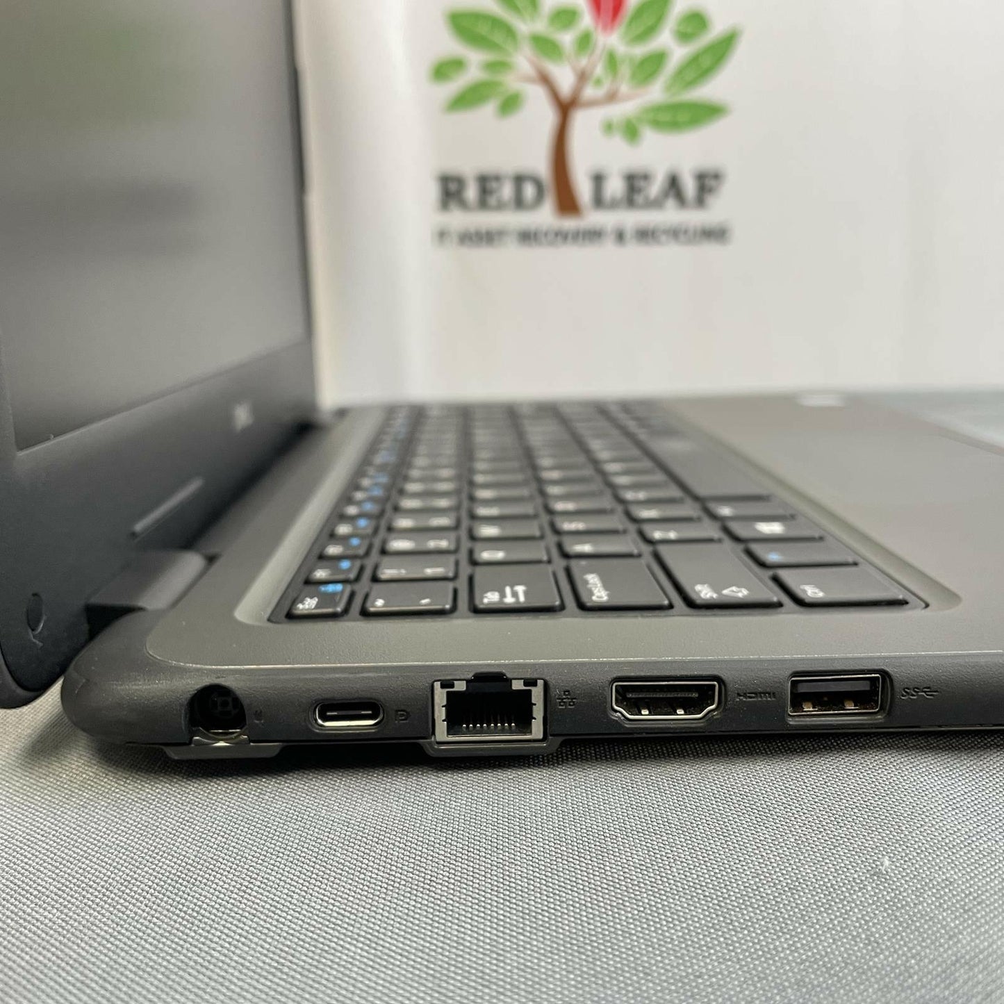Dell Latitude 3310 13.3 in, Core i5-8265U, 8GB, 256GB NVMe, Win 11 Pro | Grade B