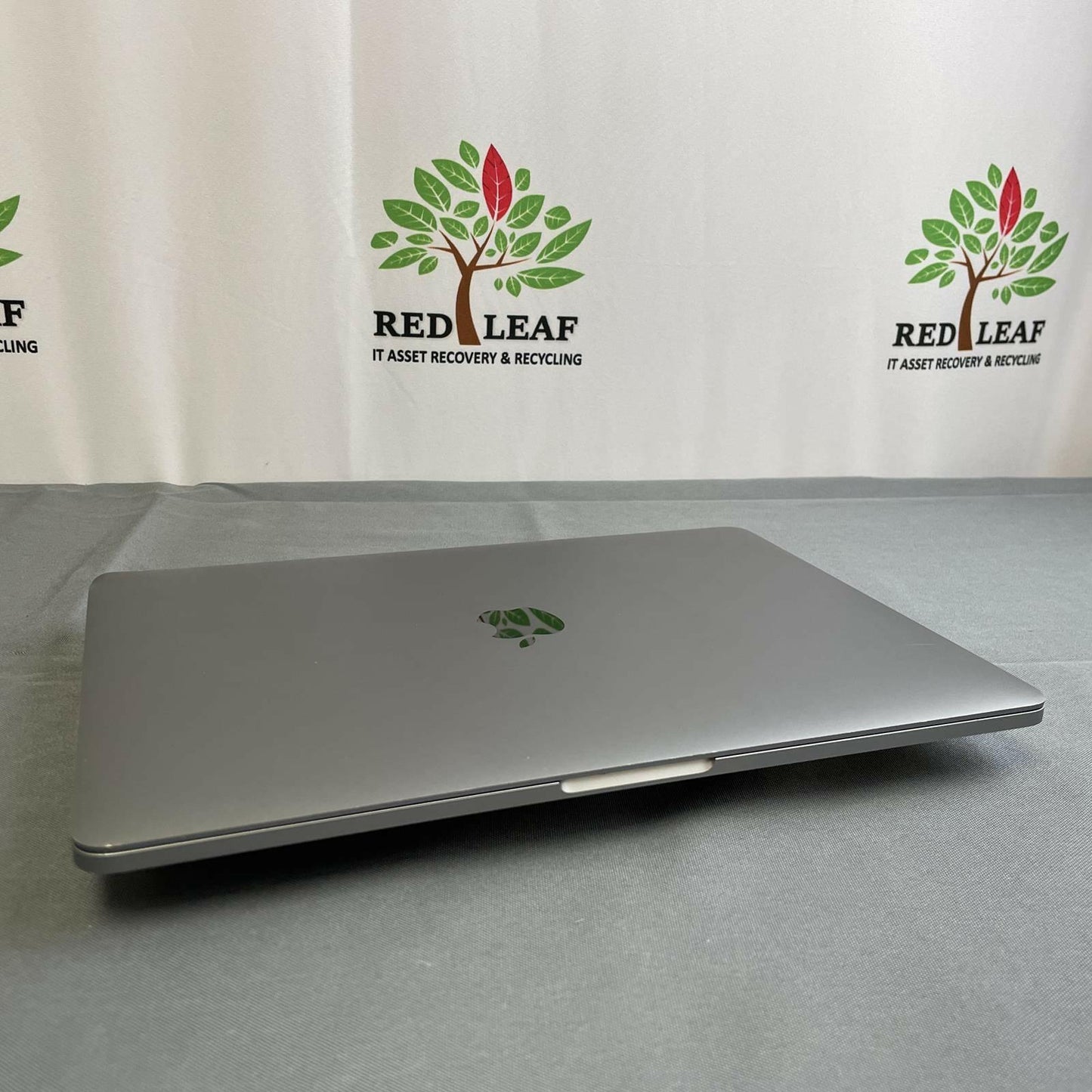 Apple MacBook Pro 2020 13", Apple M1, 16GB RAM, 256GB NVMe, Space Gray, A2338