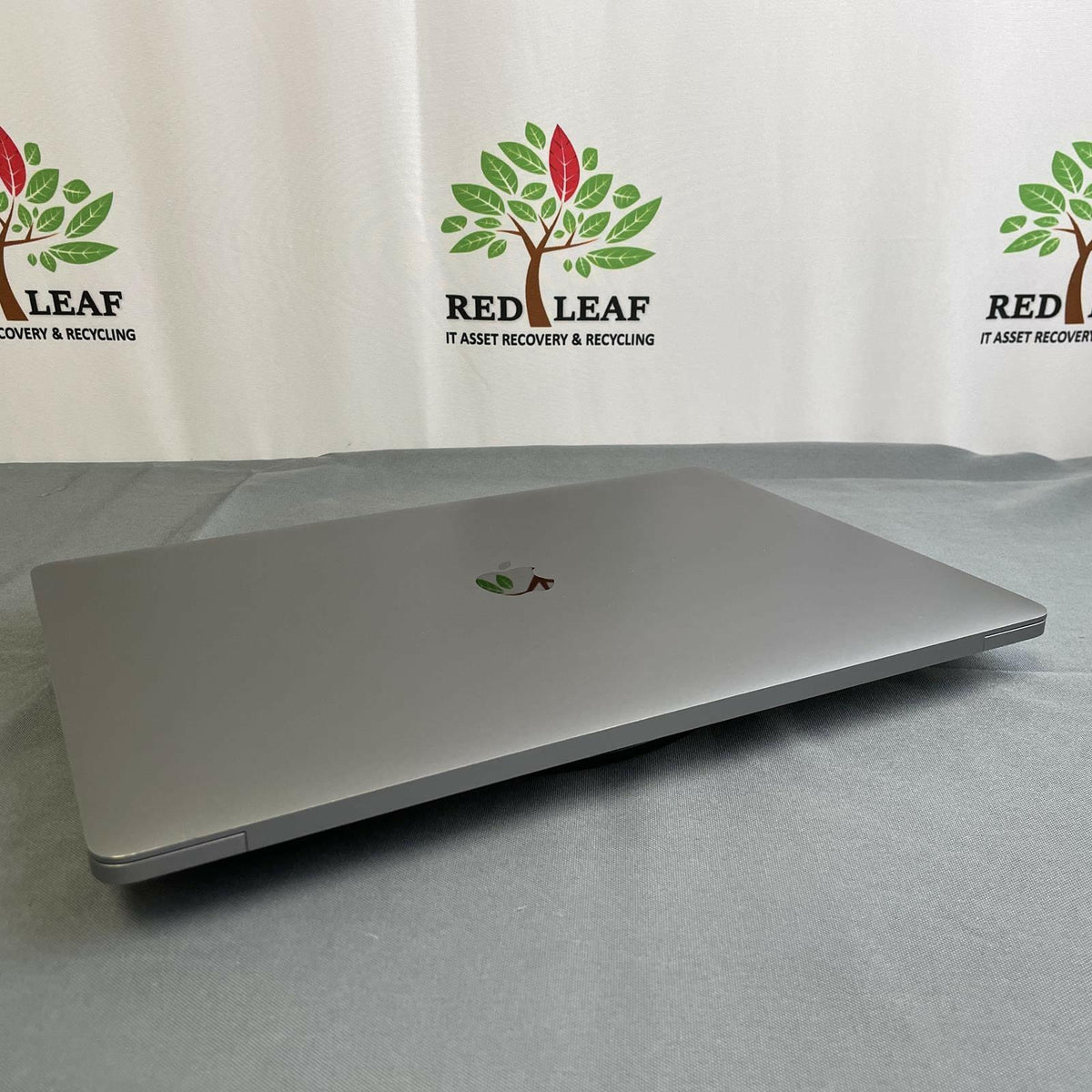 Apple MacBook Pro 2019 16 in, Core i7, 16 GB RAM, 512GB NVMe, A2141 | Grade: B