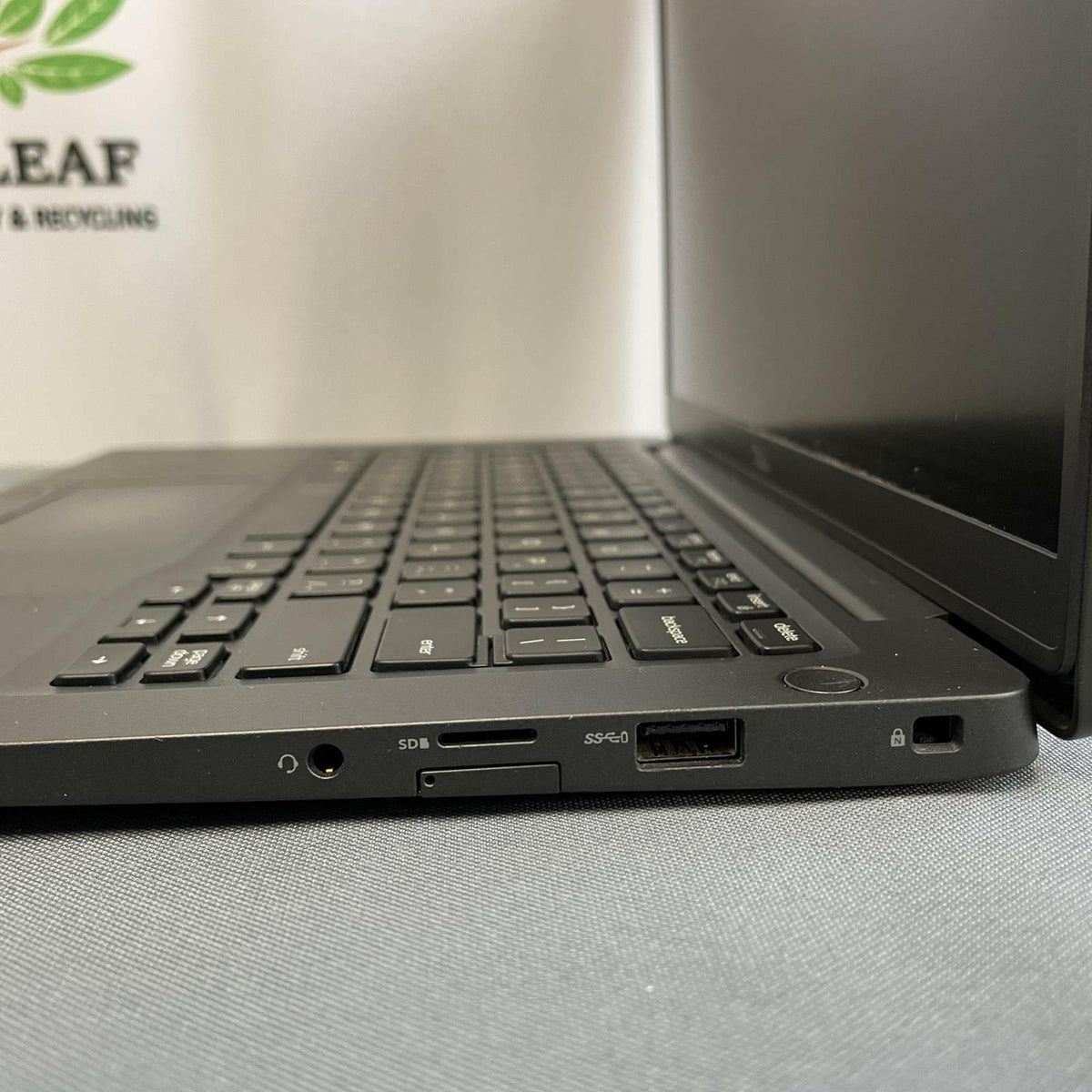 Dell Latitude 7400 FHD Touchscreen, i5-8365U, 16GB, 256GB NVMe, Win 11 | Good