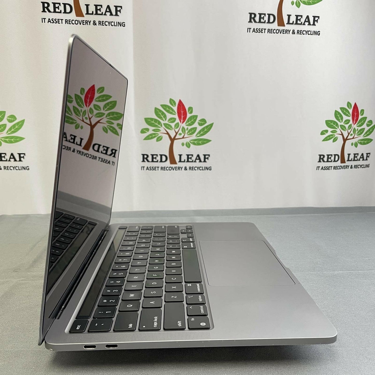 Apple MacBook Pro 2020 13", Apple M1, 16GB RAM, 256GB NVMe, Space Gray, A2338