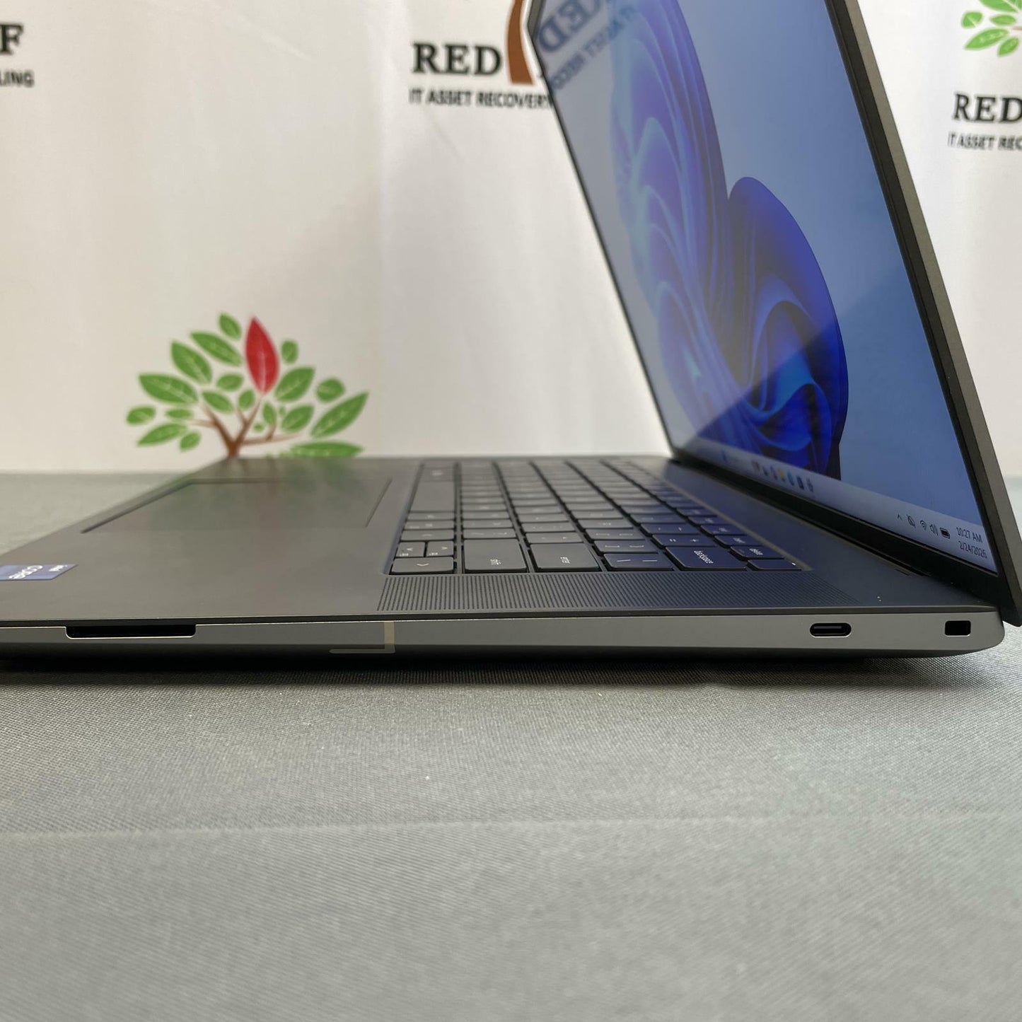 DELL Precision 5680 16 in, Core i7-13700H, 32 GB, 512GB NVMe, WIn 11 | Grade B