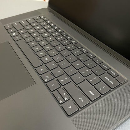 DELL Precision 5680 16 in, Core i7-13700H, 32 GB, 512GB NVMe, WIn 11 | Grade B