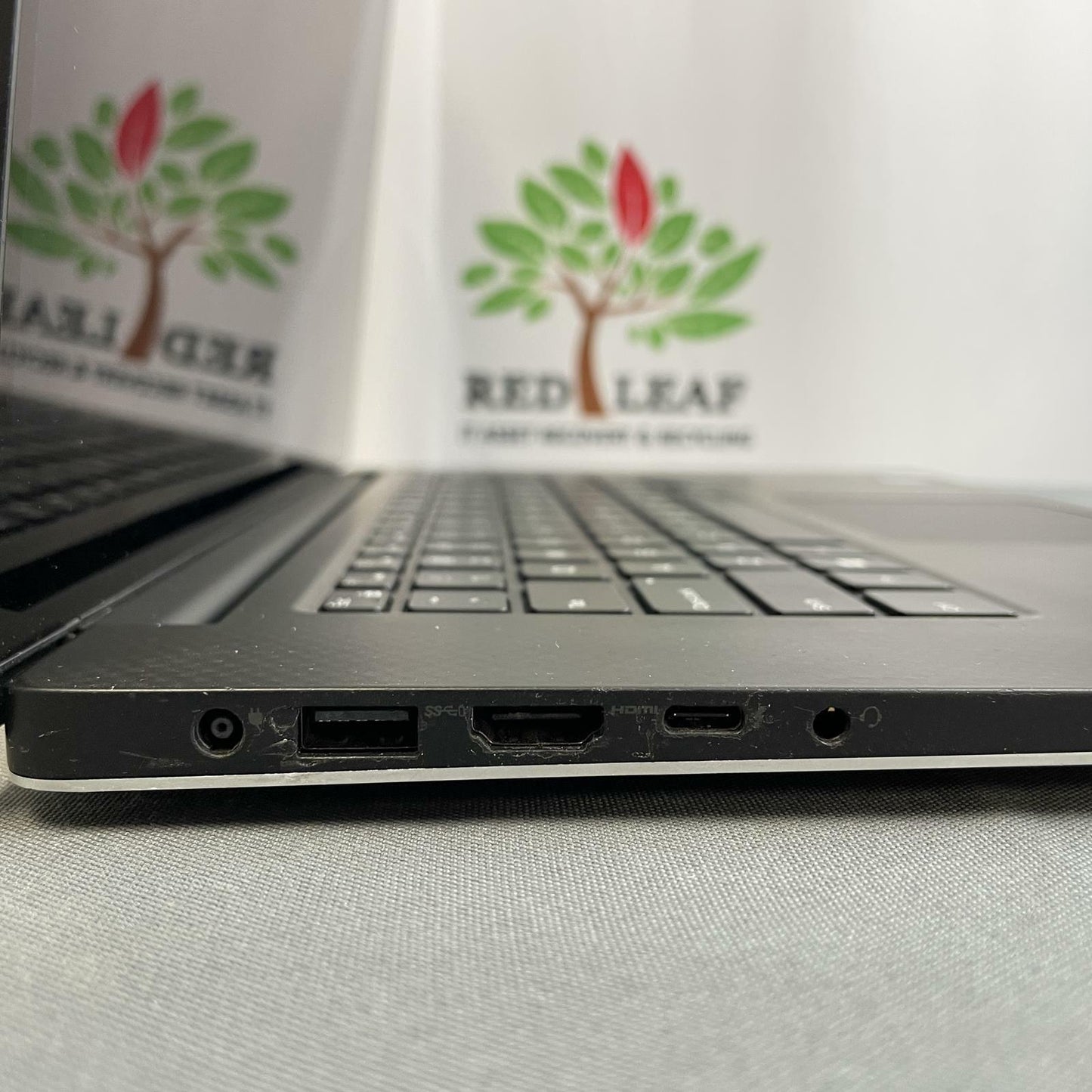 Dell Precision 5530 15.6 in 4K Touch, i9-8950HK, 16GB, 512GB NVMe | Grade B/C