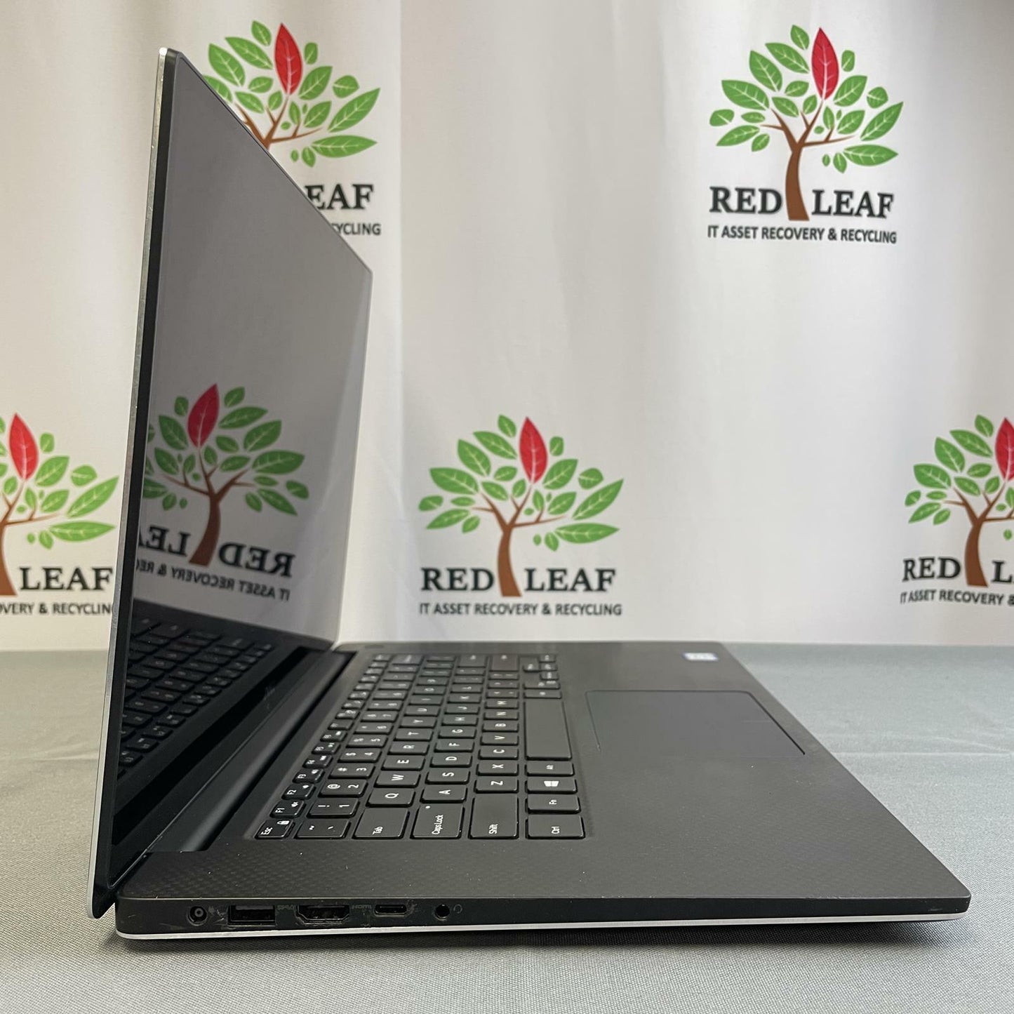 Dell Precision 5530 15.6 in 4K Touch, i9-8950HK, 16GB, 512GB NVMe | Grade B/C