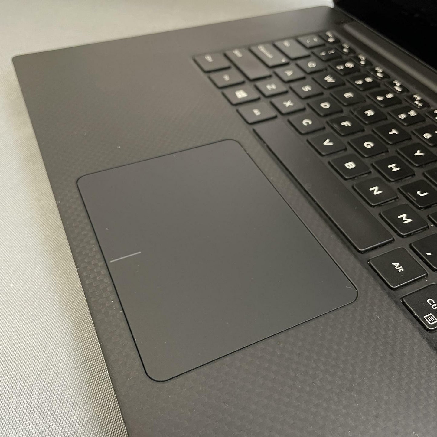 Dell Precision 5530 15.6 in 4K Touch, i9-8950HK, 16GB, 512GB NVMe | Grade B/C