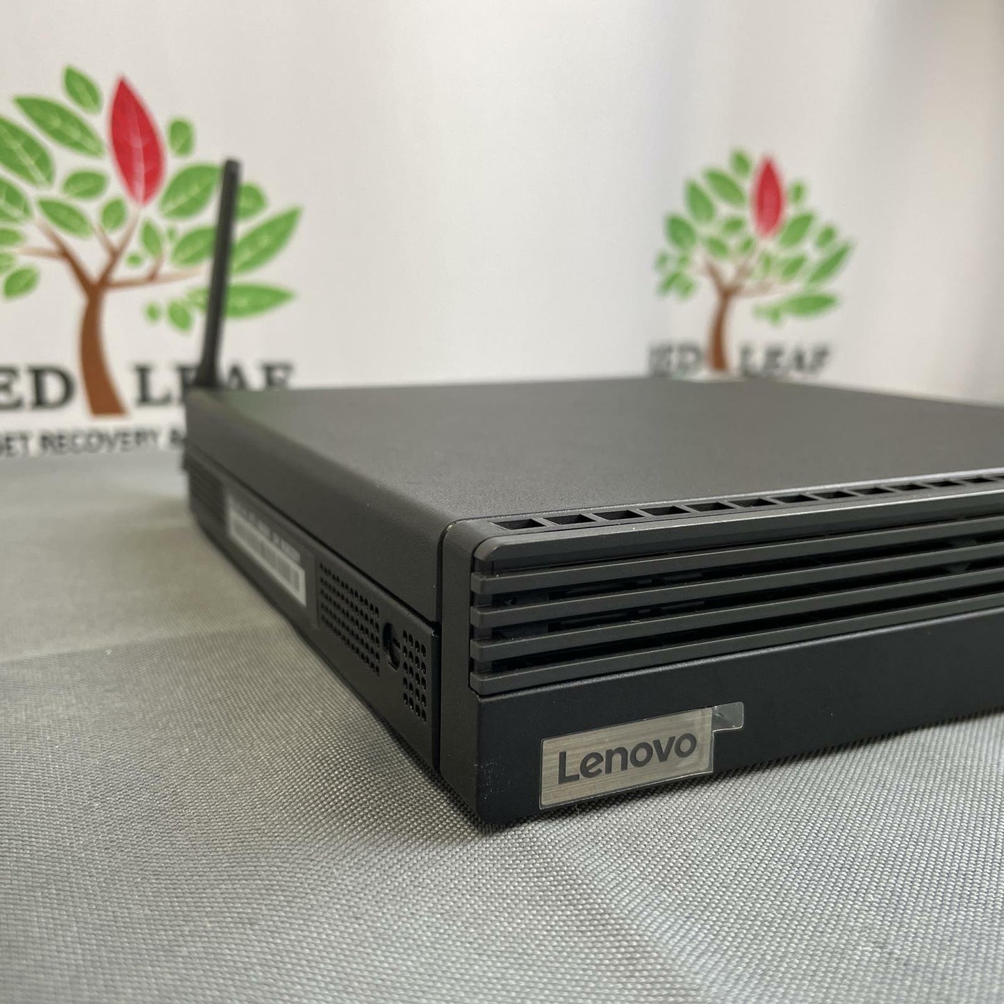 Lenovo ThinkCentre M70Q Gen 2 Tiny, Core i5-10400T. 16GB, 256GB NVMe, Win 11 Pro