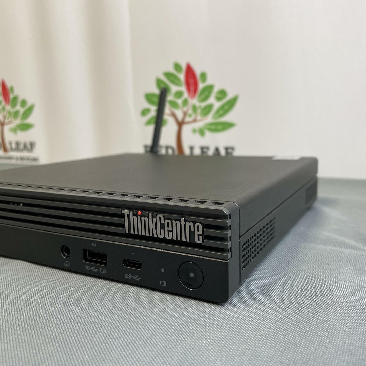 Lenovo ThinkCentre M70Q Gen 2 Tiny, Core i5-10400T. 16GB, 256GB NVMe, Win 11 Pro