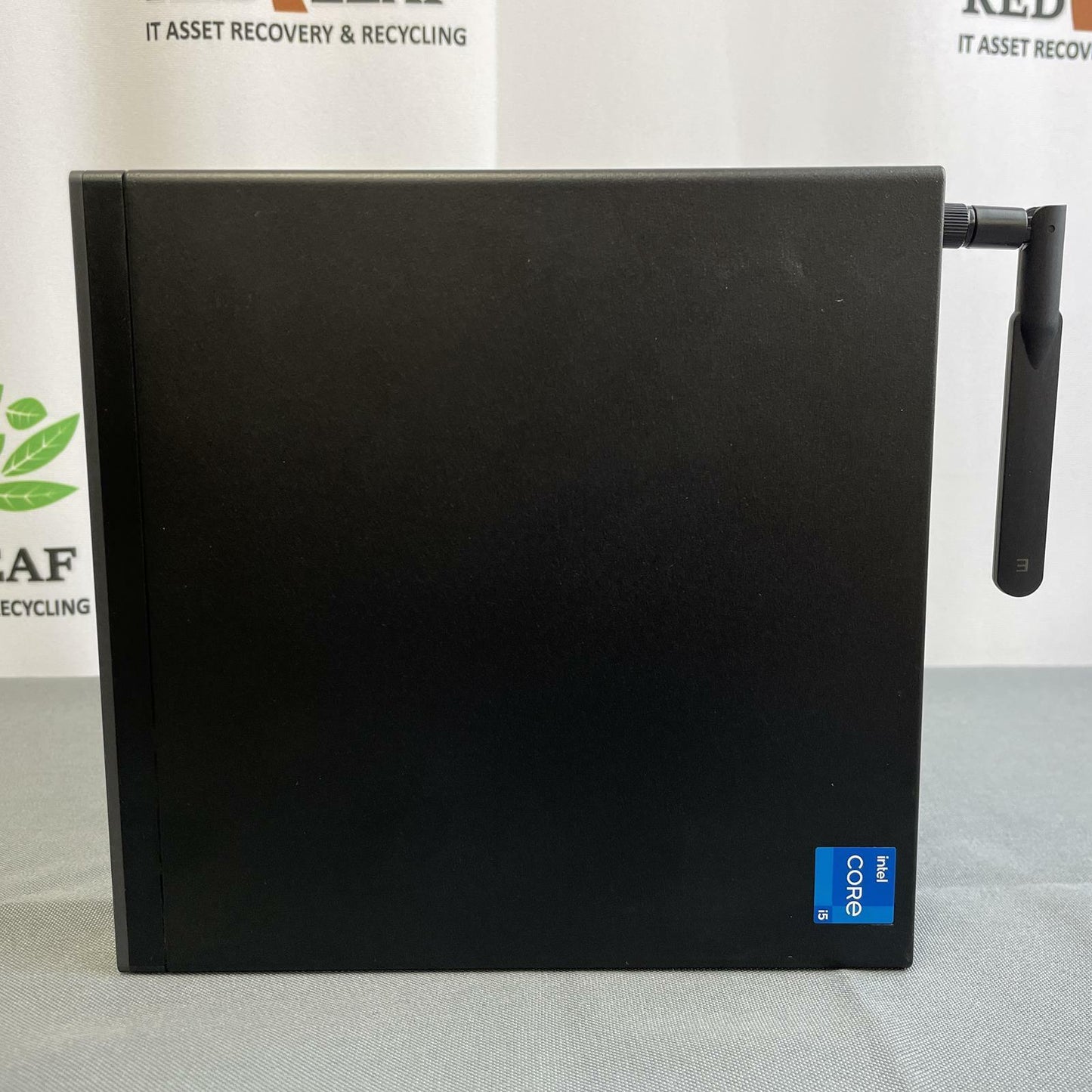Lenovo ThinkCentre M70q Gen 3 Tiny Core i5-12400T 16GB 512GB NVMe Windows 11 Pro