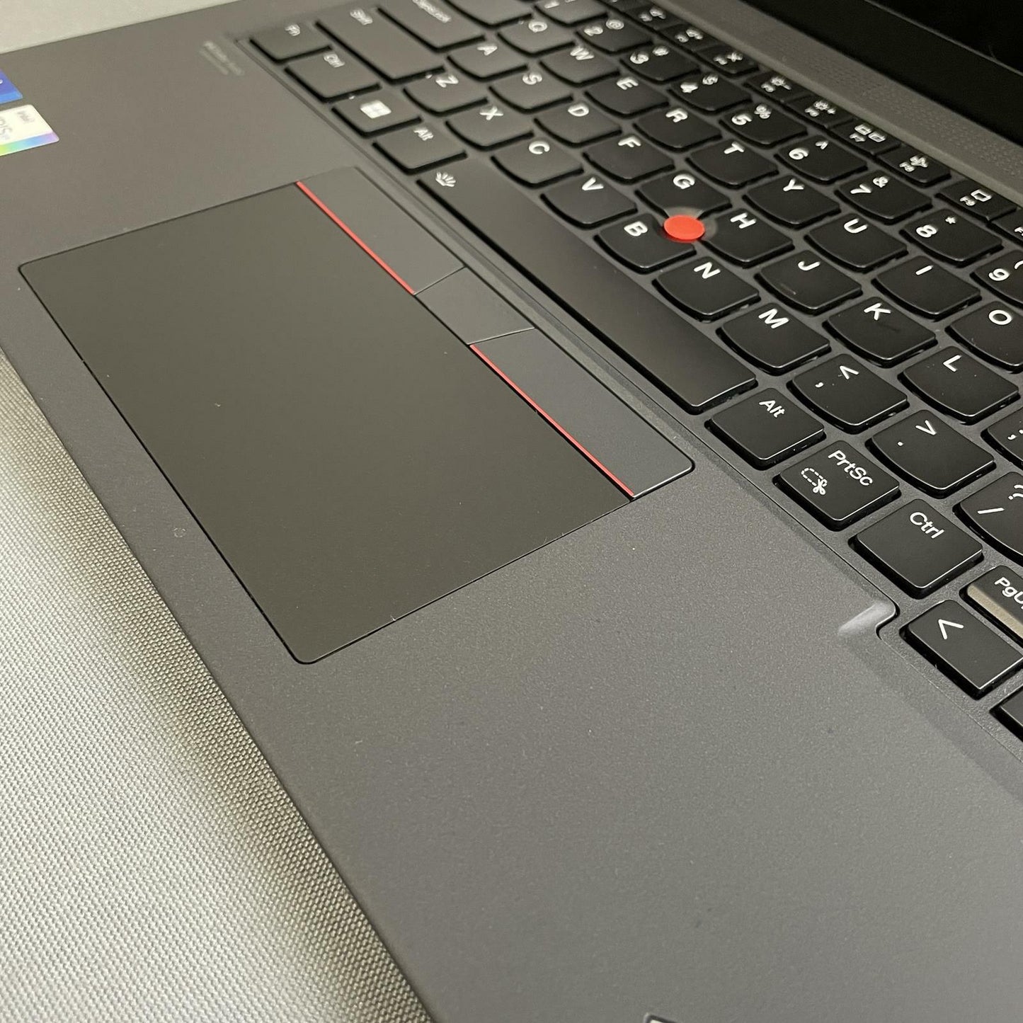 Lenovo ThinkPad T14 Gen 3 14" 2.2K, Core i7-1270P, 16GB, 512GB NVMe, Win 11 Pro